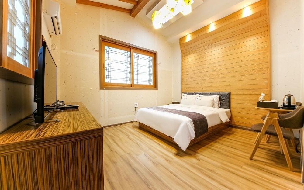 Standard Room (Rate for 2)