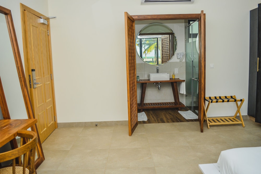 Superior Room, Sea View - Photo 9