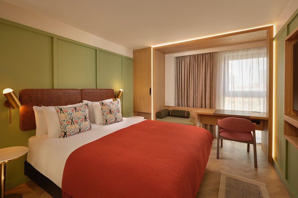 Deluxe Room, 1 Double Bed, City View - Photo 5