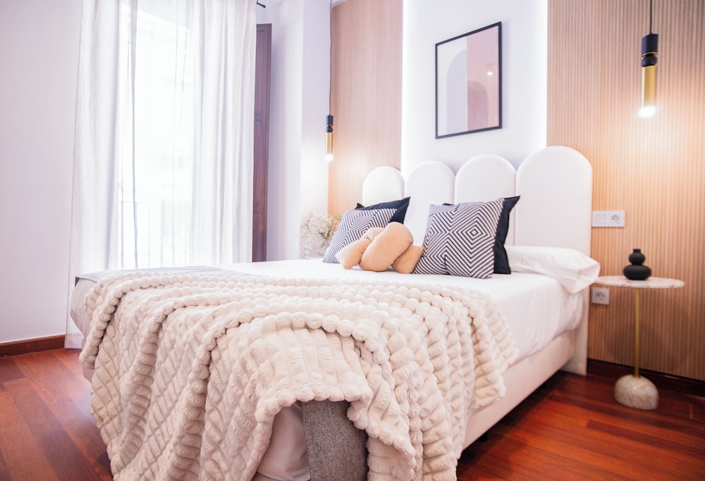 Apartment, 2 Bedrooms - Photo 12