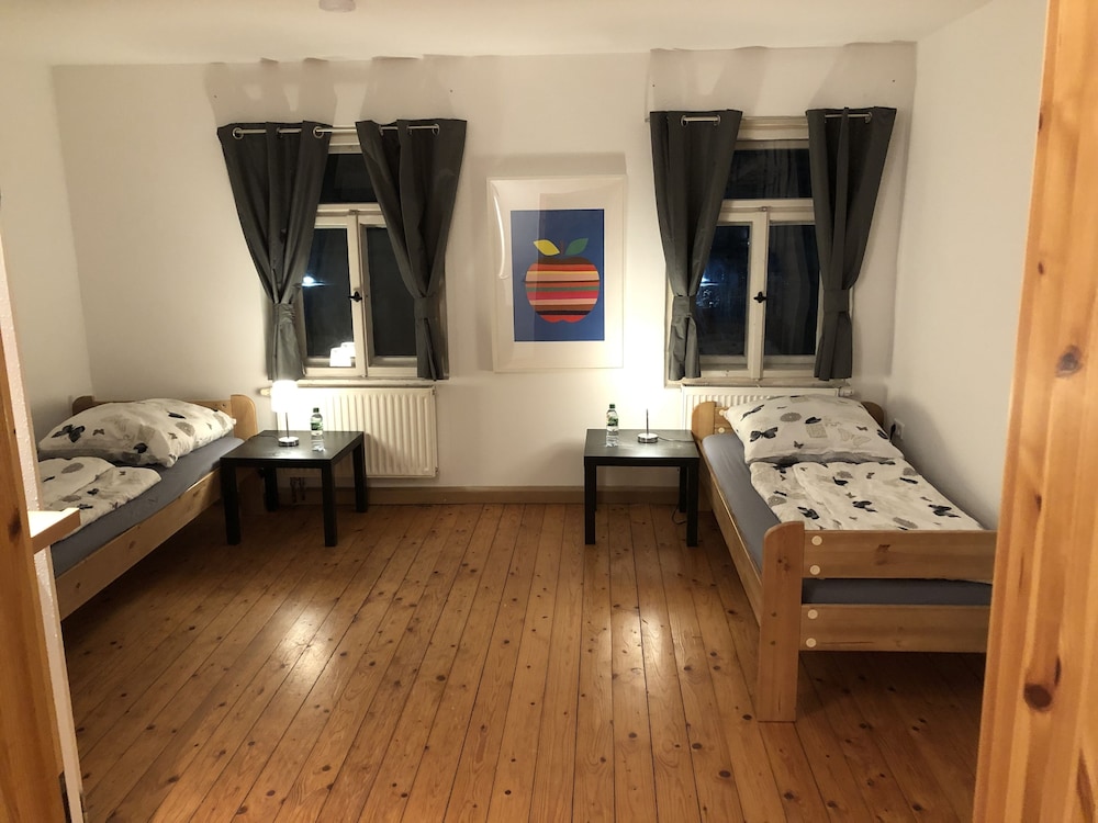 Classic Twin Room photo 1