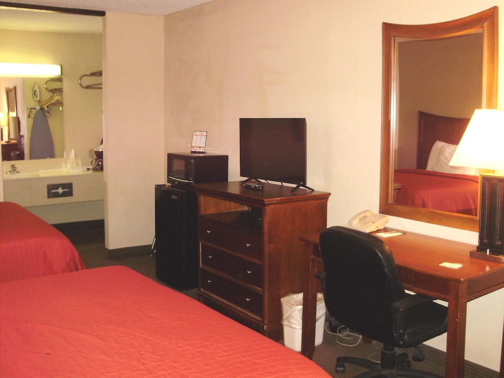 Deluxe Room, 2 Queen Beds photo 1