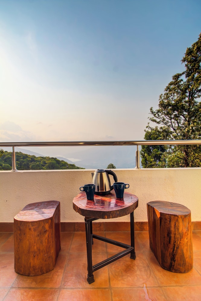 Executive Double Room, Valley View - Photo 9
