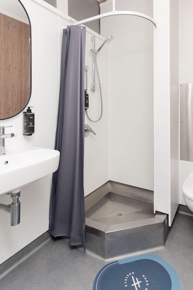 King Room Ensuite - Photo 4