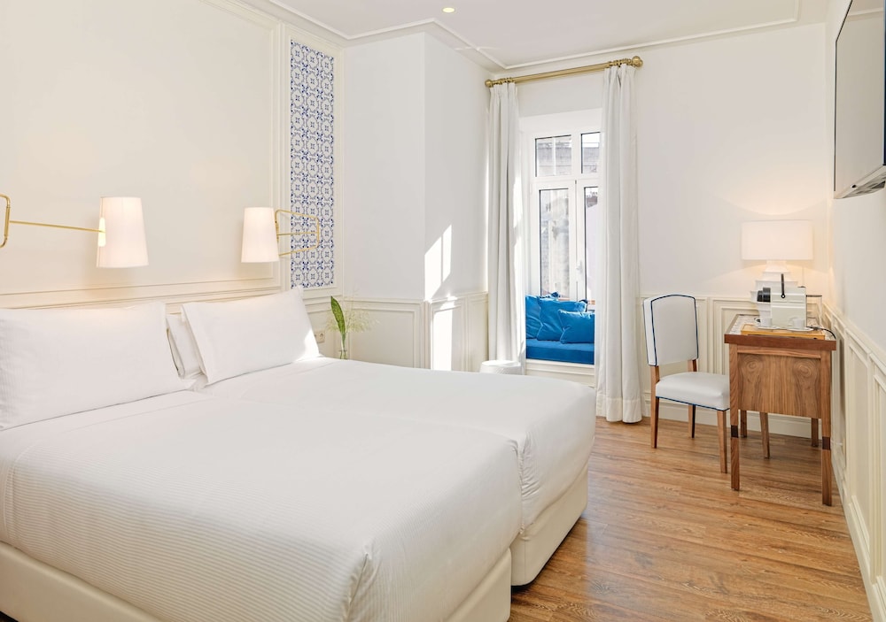 Available room