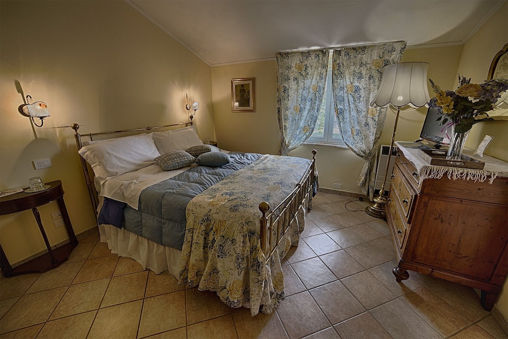 Triple Room, Garden View photo 1