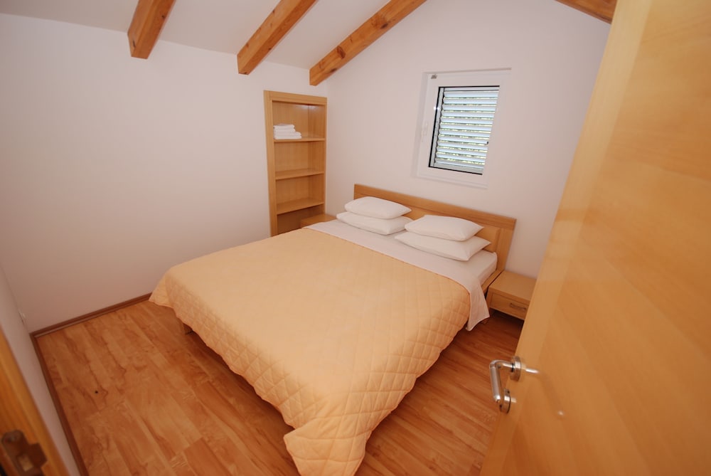 Duplex photo 2
