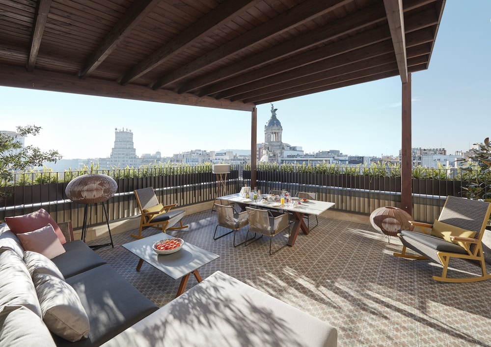 Penthouse, Multiple Beds (Suite)