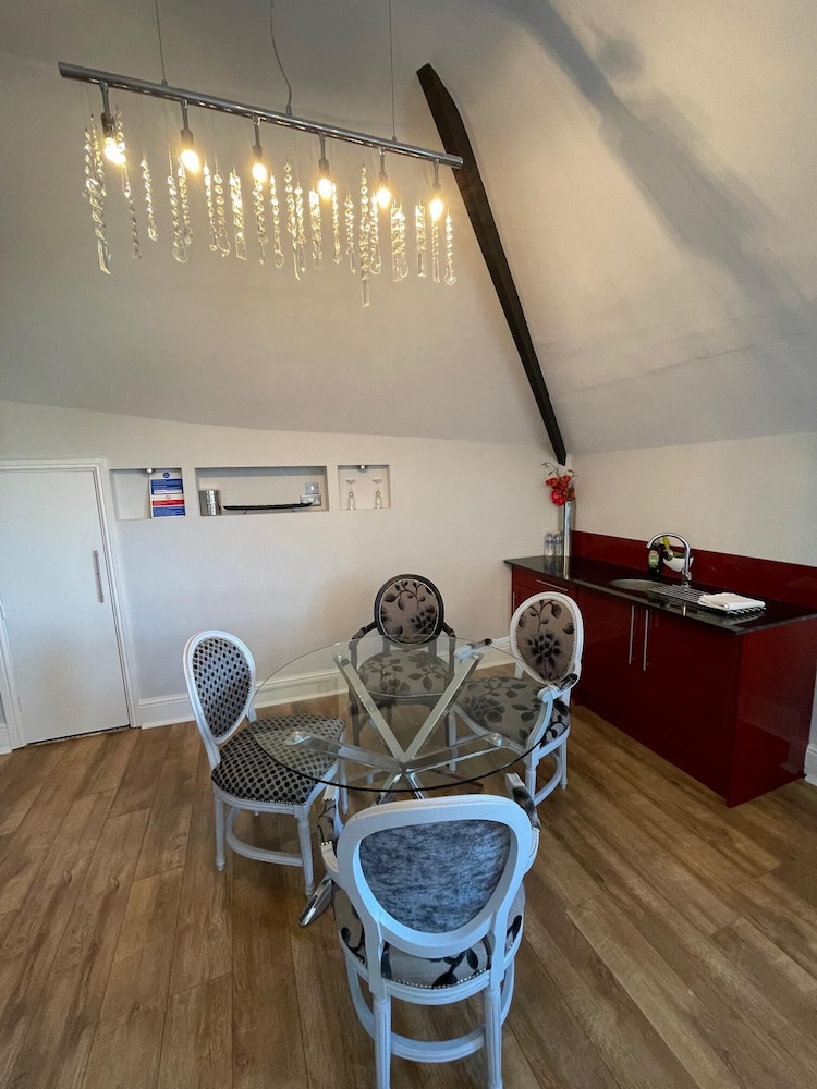 Apartment, Ensuite (Top floor) - Photo 10