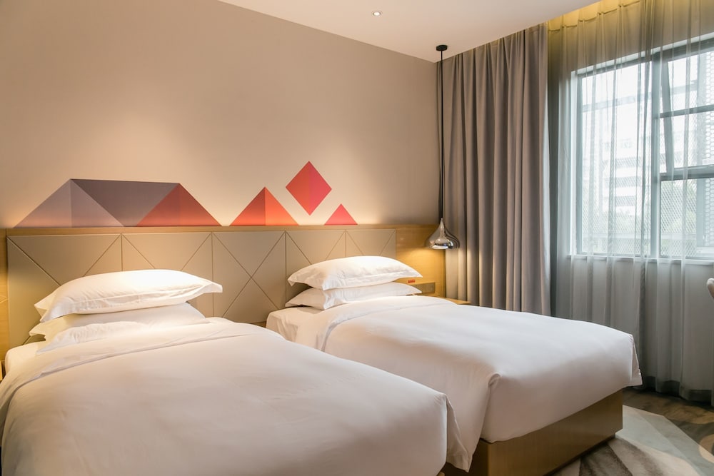 Signature Twin Room
