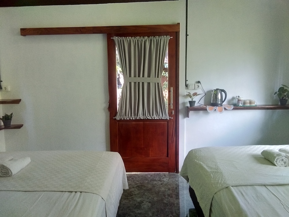 Deluxe Quadruple Room, 2 Queen Beds, Hill View photo 1