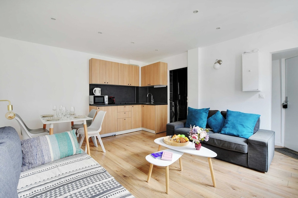 Apartment photo 3