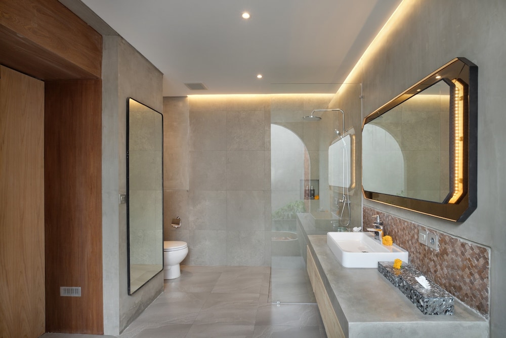 Smart 1 Bedroom Villa with Private Pool - Photo 12