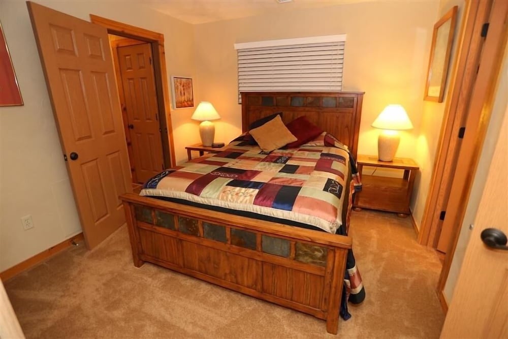 Condo, 3 Bedrooms photo 3