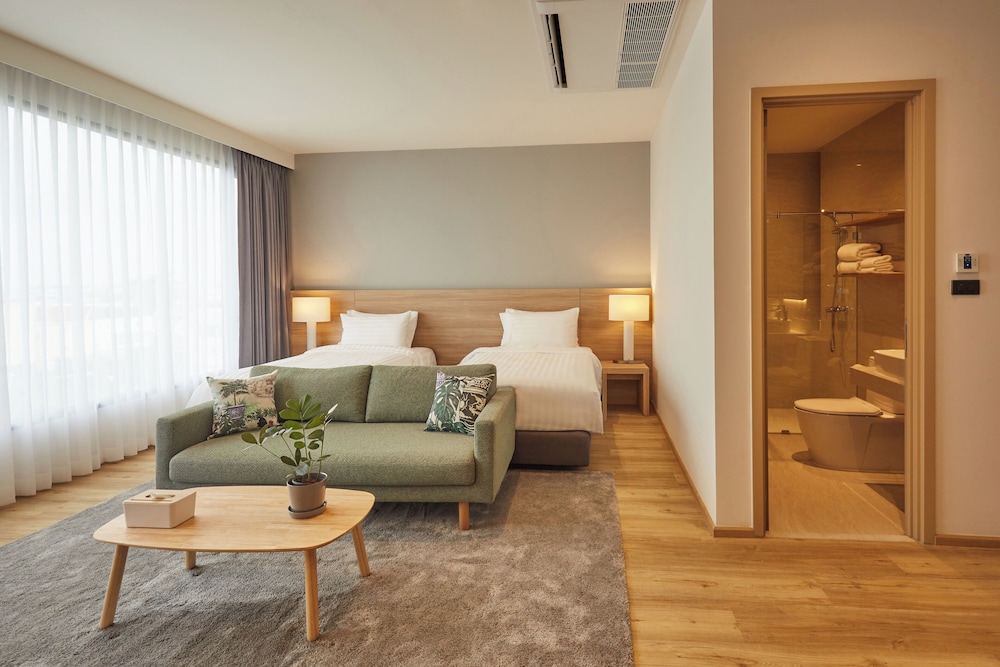 Premier Twin Room