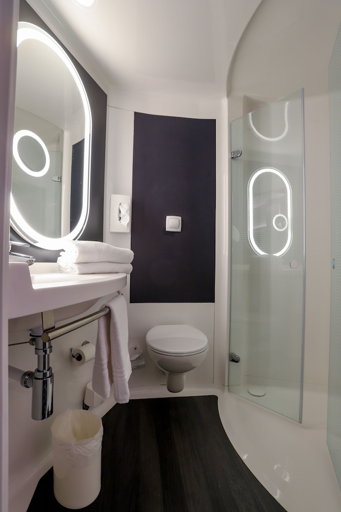 Standard Double Room, 1 Double Bed - Photo 16