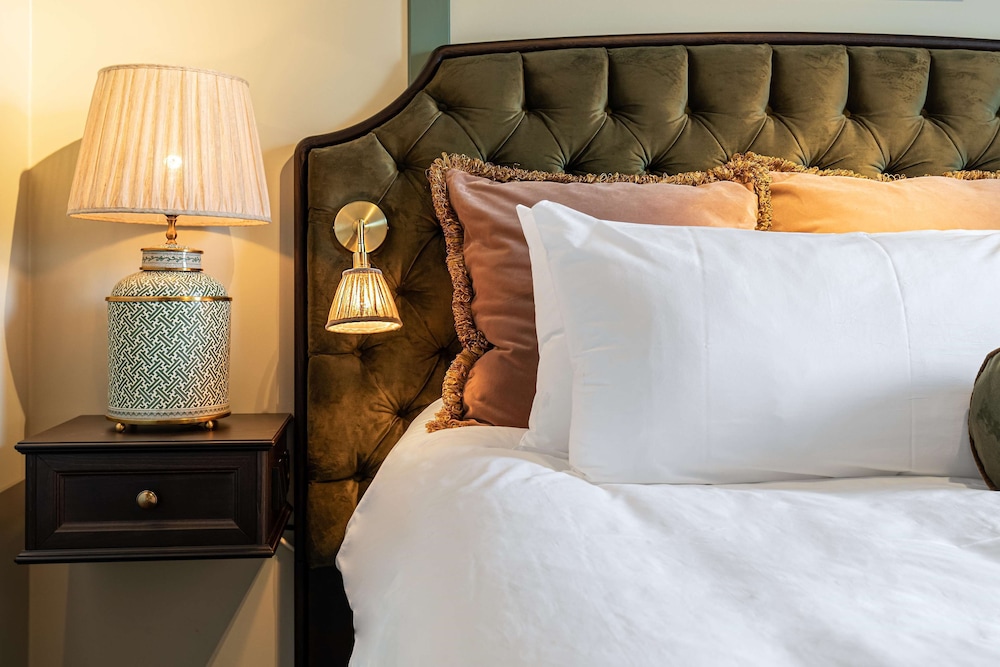 Superior Room, 1 King Bed