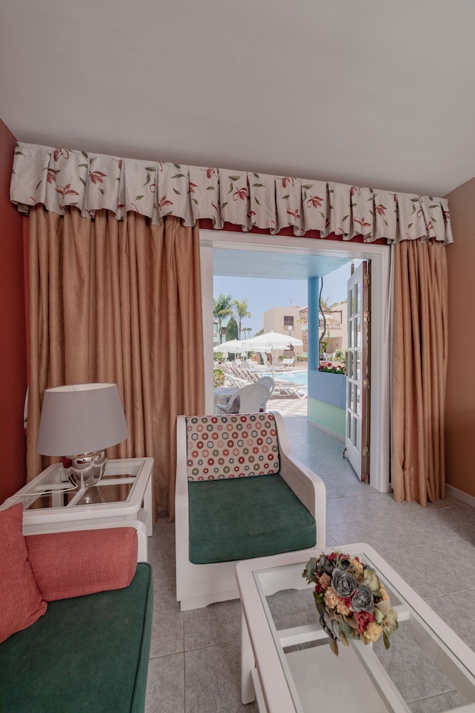 Standard Apartment, Multiple Beds (3 Adults) - Photo 9