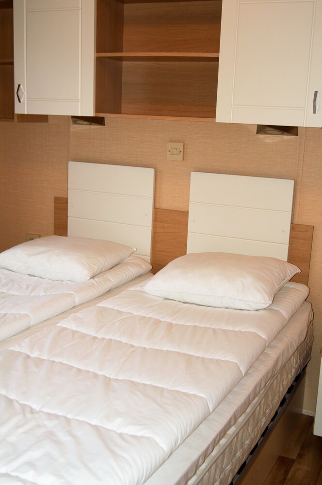 Mobile Home, Private Bathroom photo 1