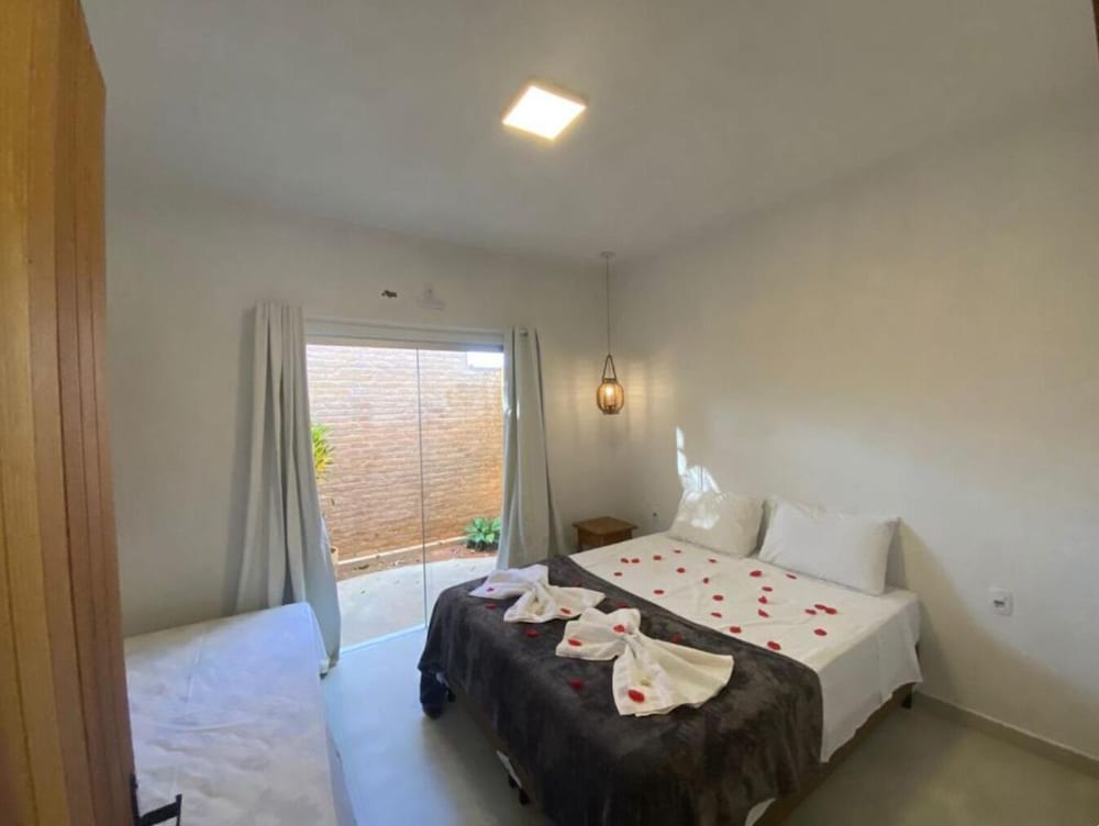 Family Chalet, 1 Double Bed and 2 Single Beds, Garden View photo 1