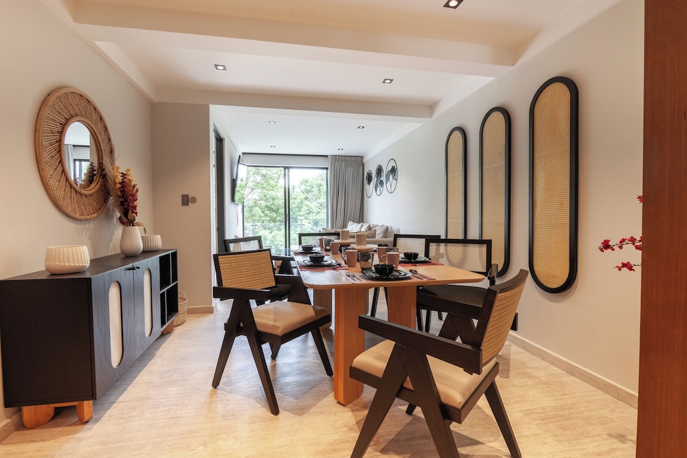 Japanese-style Apartment, 2 Bedrooms, Kitchen, Courtyard View photo 2