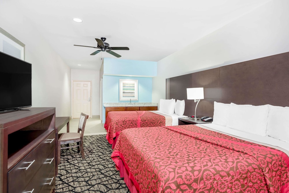 Studio Suite, 2 Queen Beds, Non Smoking photo 1