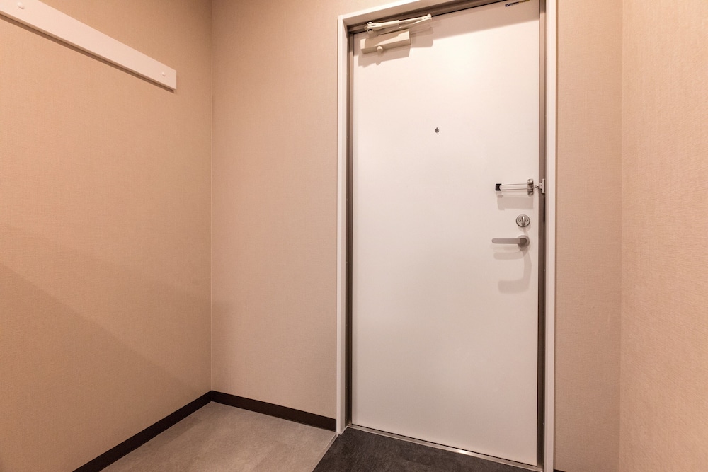 Standard Twin Room - Photo 7