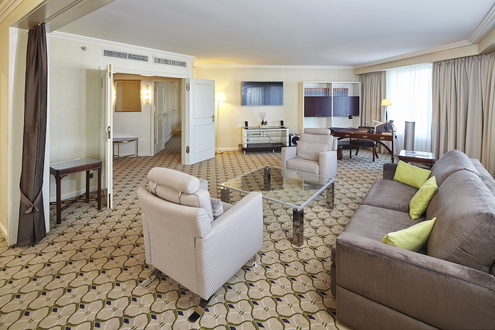 Sky Line Suite - Photo 5