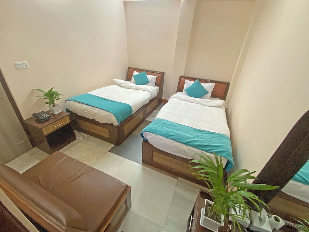 Standard Double Room - Photo 12