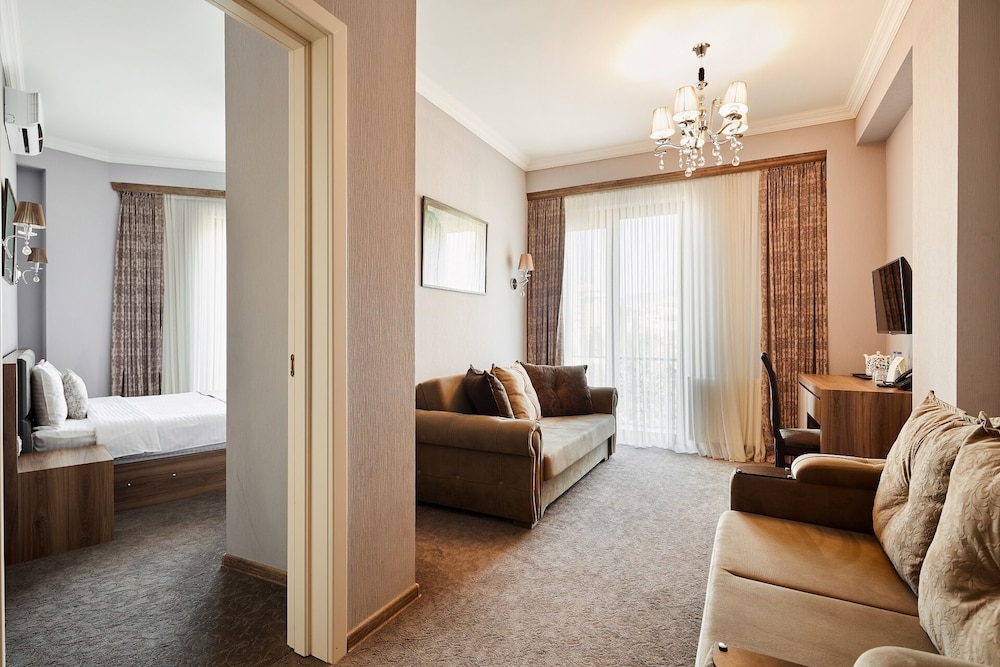 Deluxe Suite, 1 Bedroom photo 2