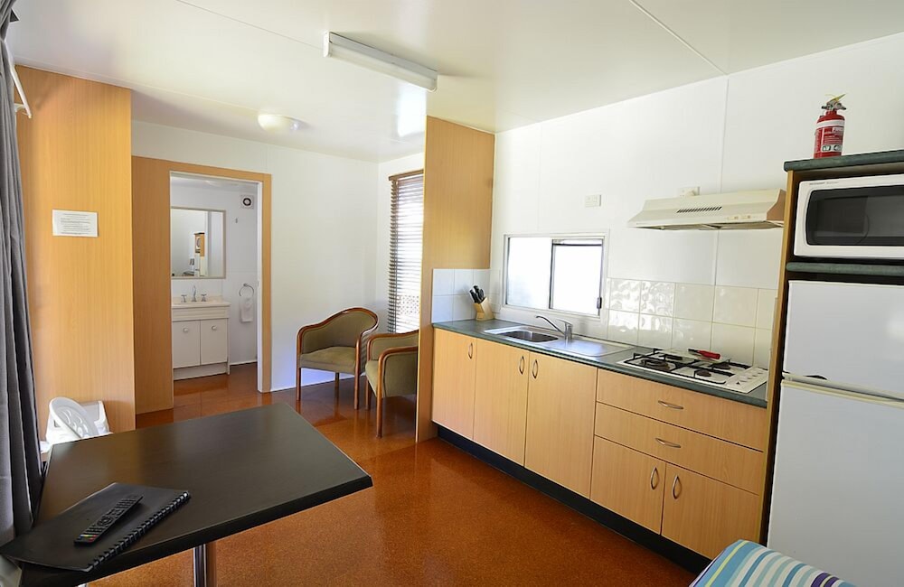 Standard Studio, Non Smoking, Kitchenette (Couples Cabins) photo 2