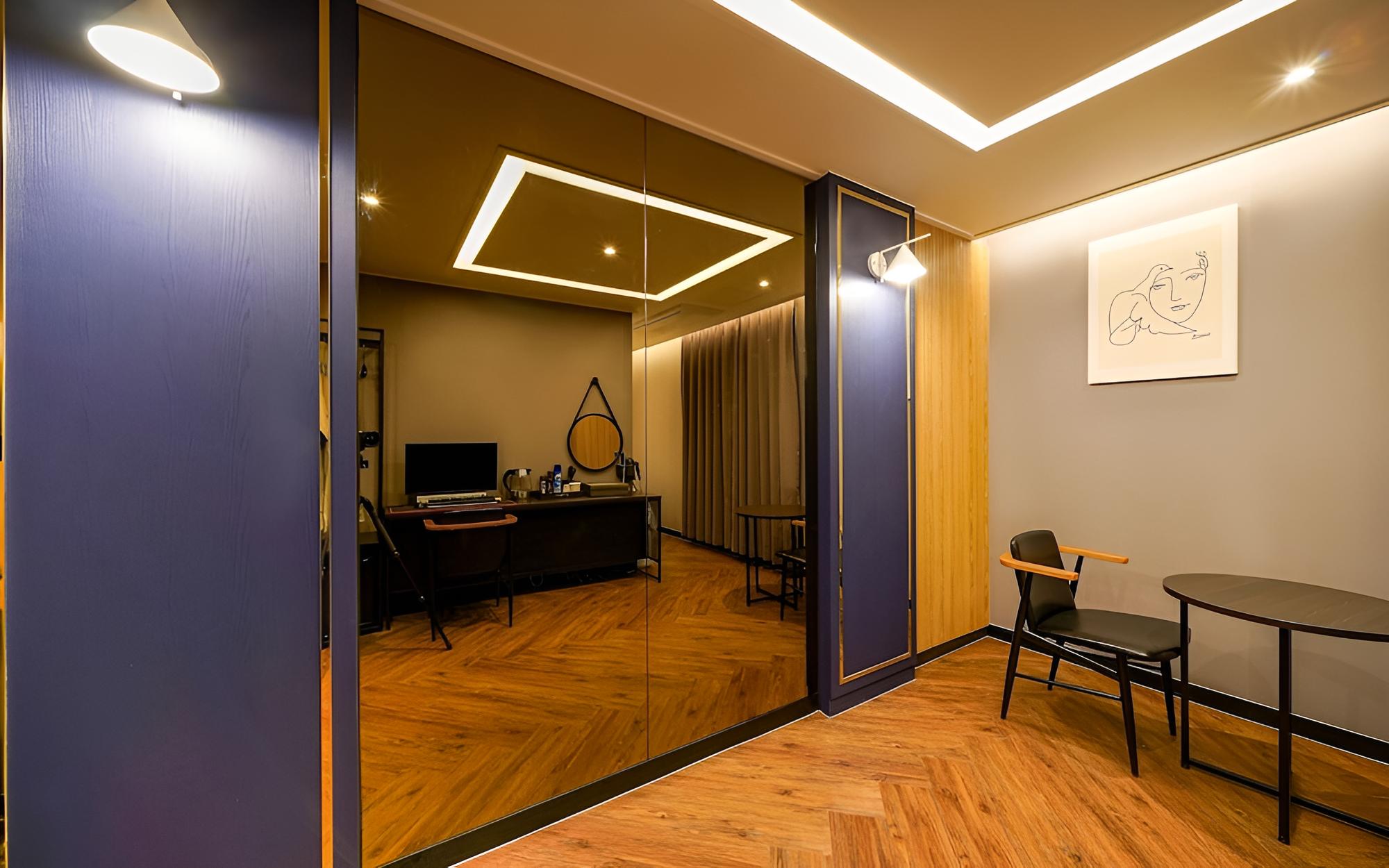 Room (Premium Twin (Double+Single High spec) - Photo 4