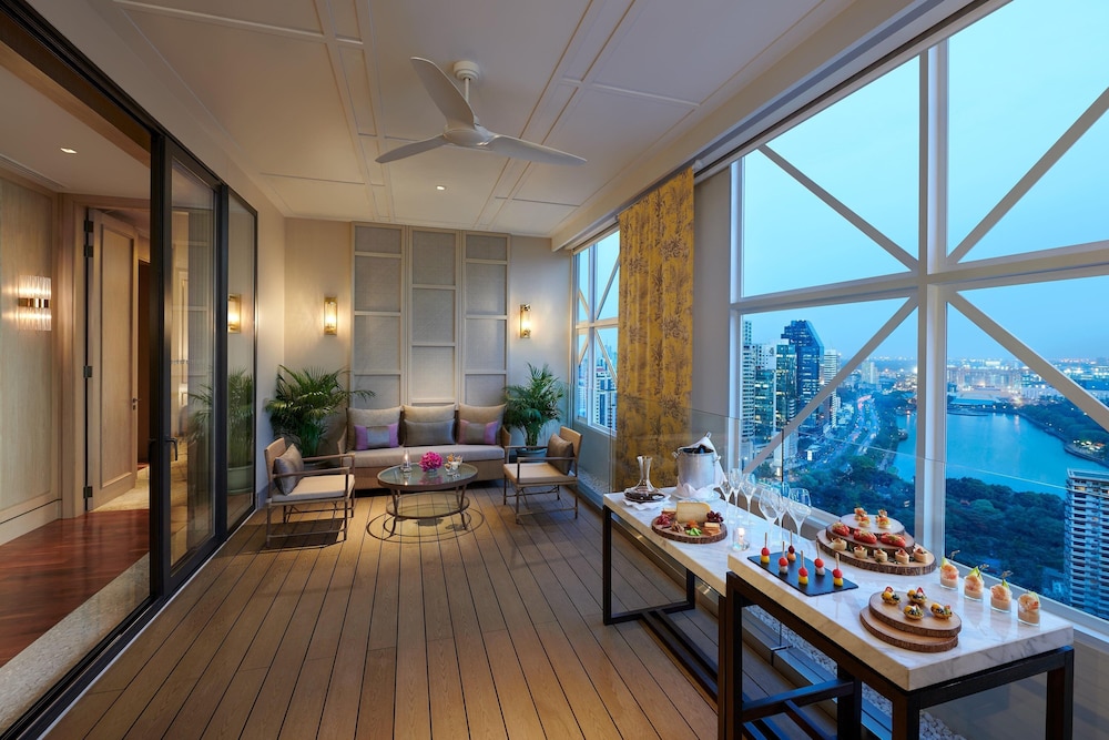 Royal Suite, 1 Bedroom thumbnail 5