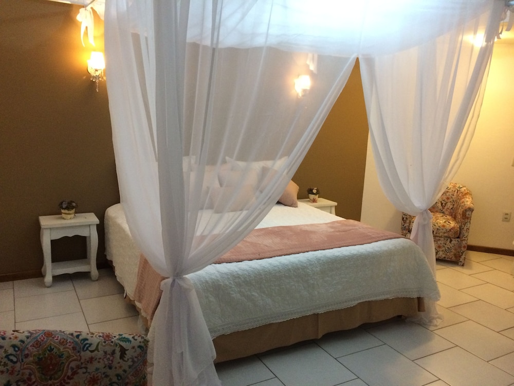 Romantic Twin Room photo 1
