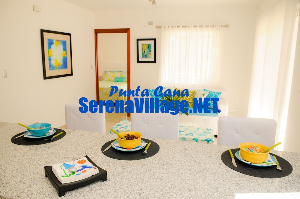 Premium Apartment, 2 Bedrooms, Kitchen, Garden View