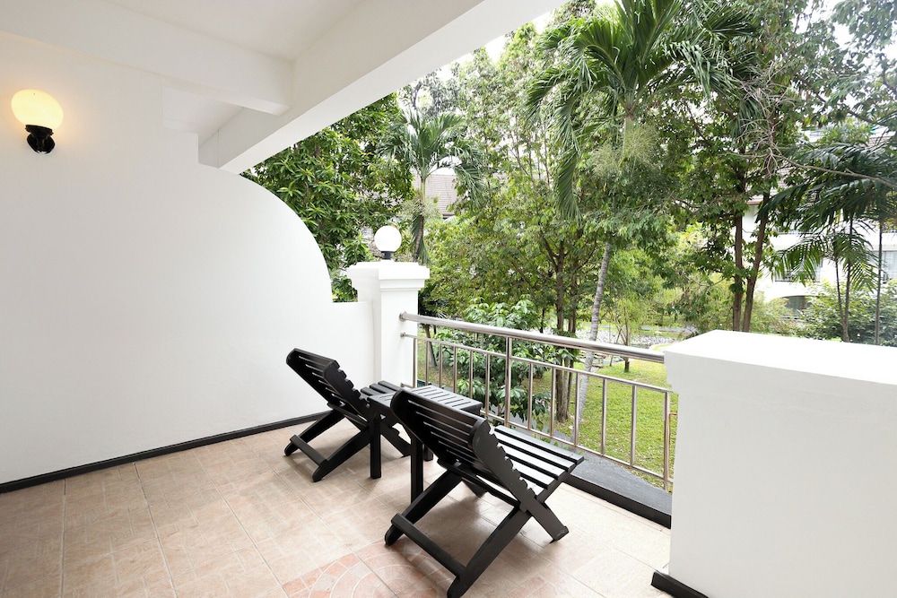 Resort Room Garden View - King - Photo 4