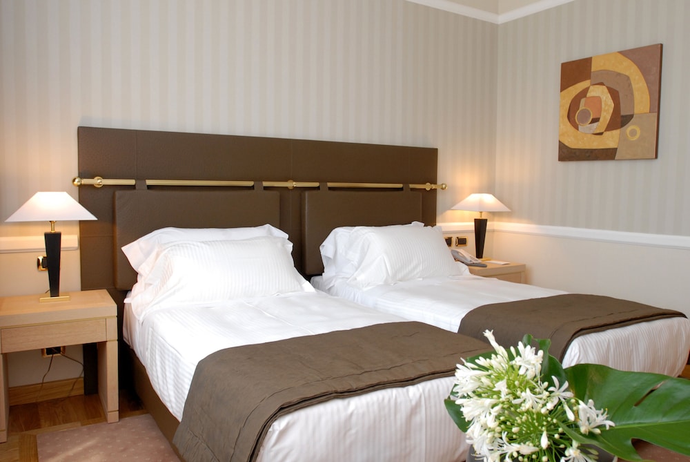 Superior Double Room with Single Beds - Photo 3