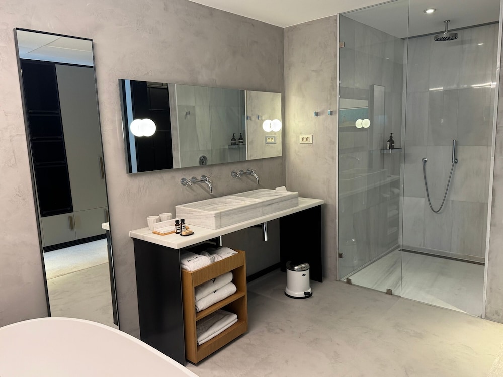 Library Suite thumbnail 6