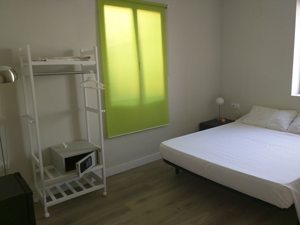 Economy Double Room, Shared Bathroom