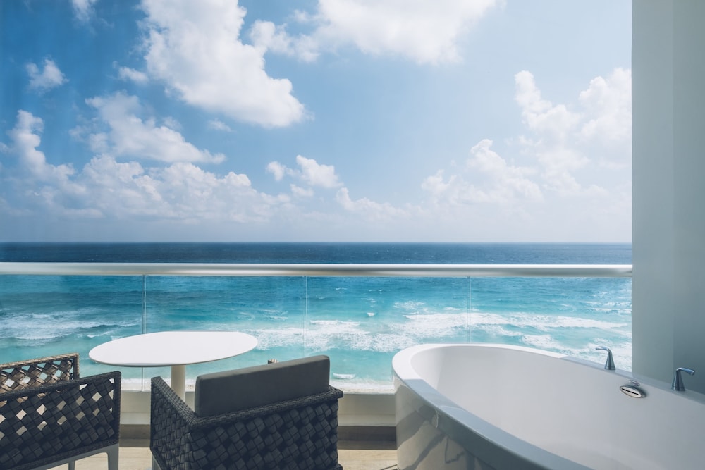 Junior Suite, Oceanfront (Promo) - Photo 3