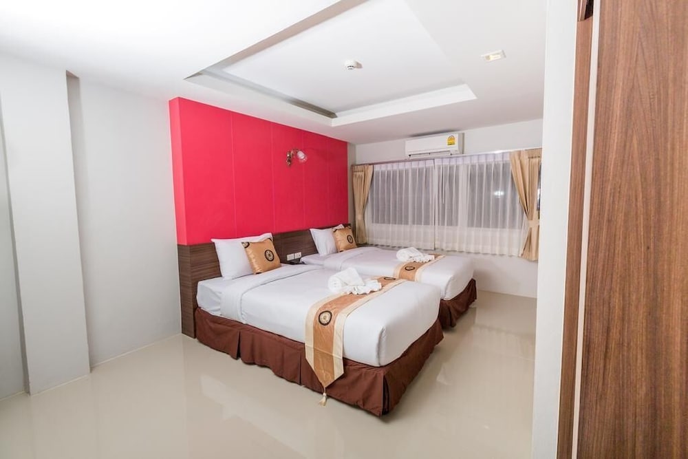 Deluxe Twin Room photo 2