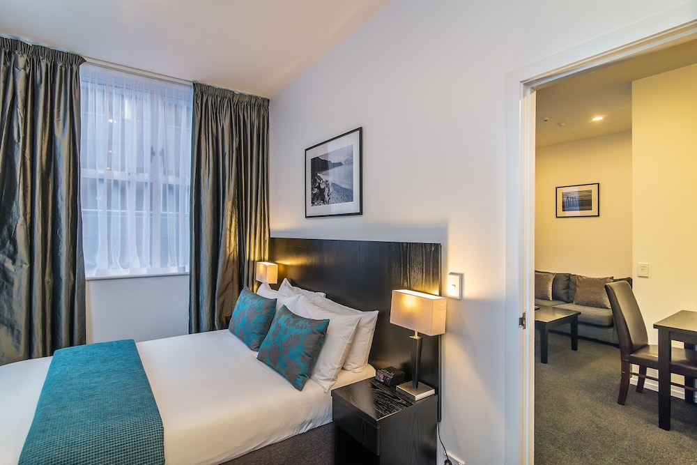 1 Bedroom Twin Apartment - Photo 1