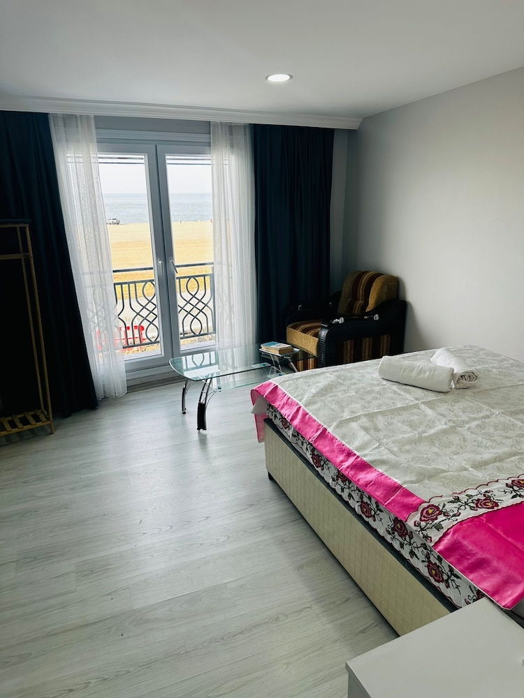 Standard Double Room - Photo 18