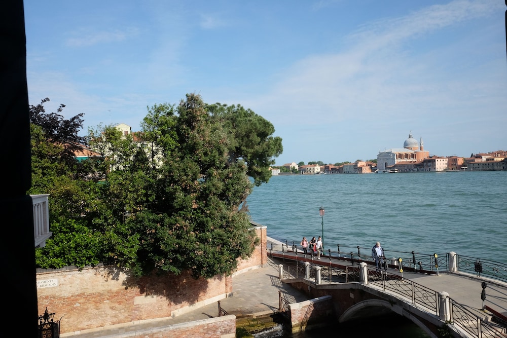 Superior Double Room, Terrace, Canal View photo 2
