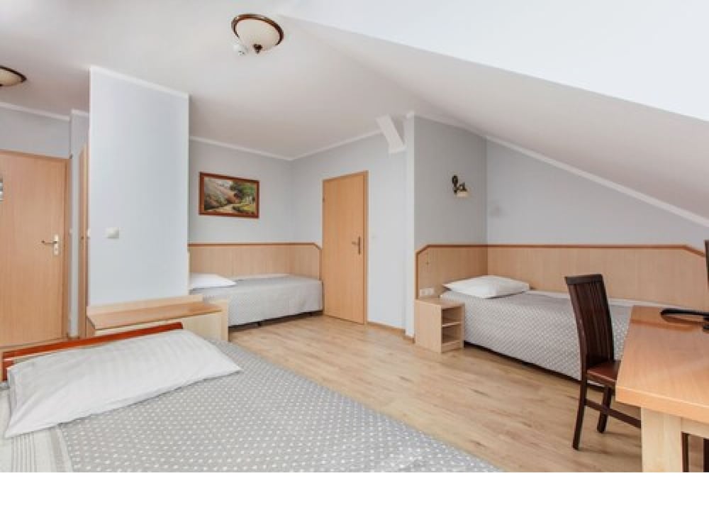 Classic Triple Room, Ensuite photo 1