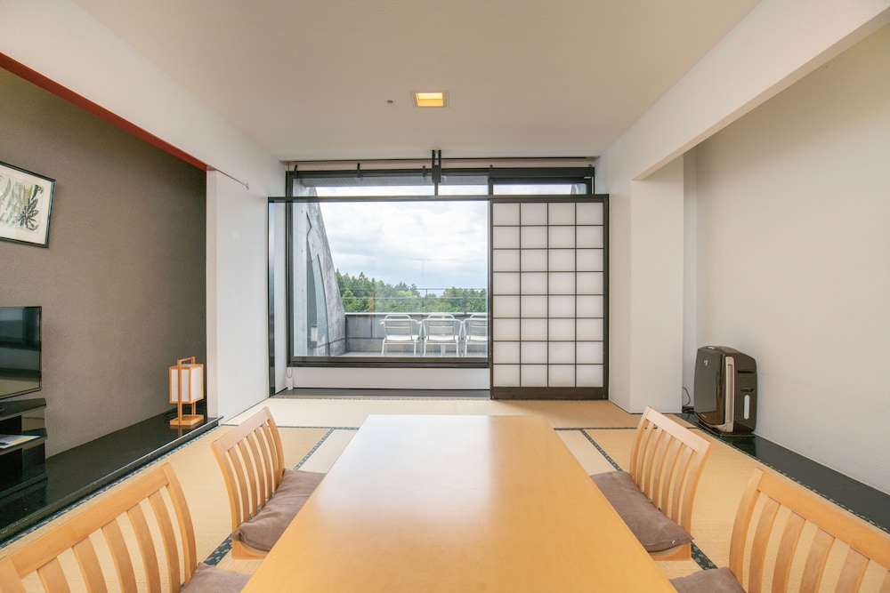 [Non-Smoking] Japanese Style Superior Room (Mt. Fuji View) - Photo 1
