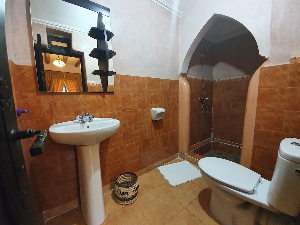 Standard Double or Twin Room photo 3