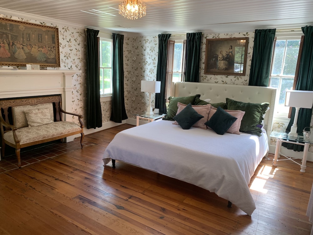 Double Room, Ensuite (Magnolia Room)
