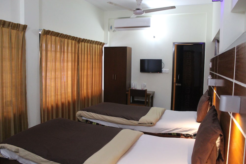 Standard Triple Room photo 2