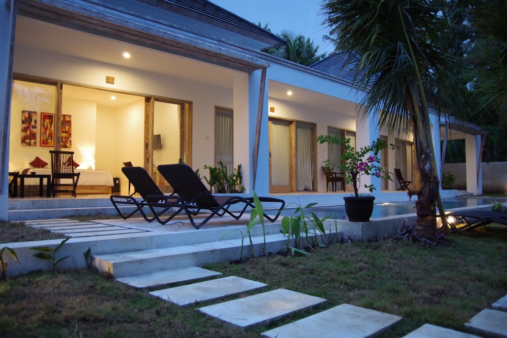 Deluxe Villa photo 2